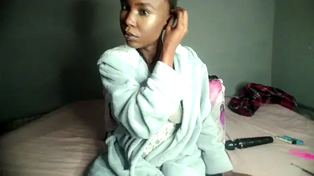 blueyXxX online show from 05-07-26, 03:33