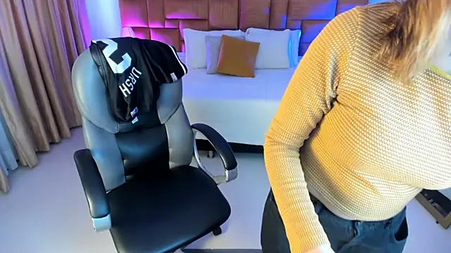 Catti Brie online show from 10-01-25, 11:47