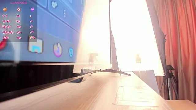 Catti Brie online show from 11-22-25, 11:53