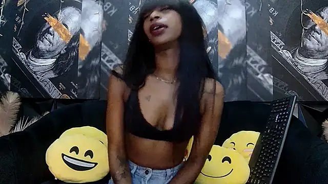 Lilmisbaddyxxx online show from 03-17-26, 04:21