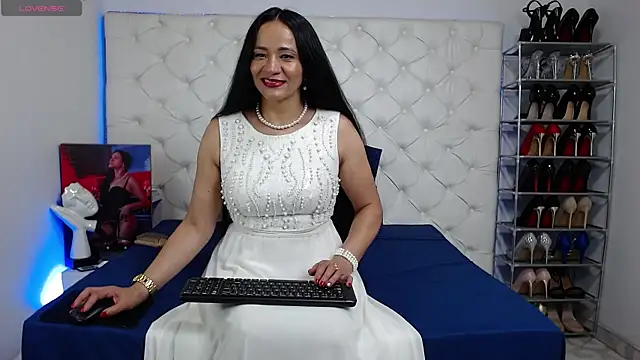 yury m2  online show from 11-11-25, 03:45