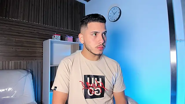 Axel grey  online show from 09-19-25, 12:09