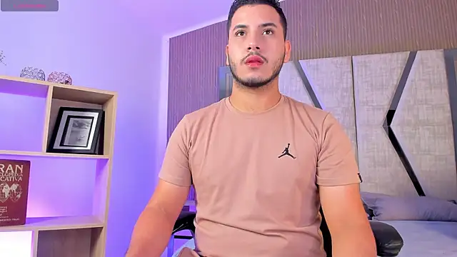 Axel grey  online show from 04-12-26, 12:30