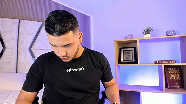 Axel grey  online show from 06-16-26, 12:49