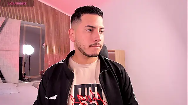 Axel grey  online show from 01-12-26, 12:12