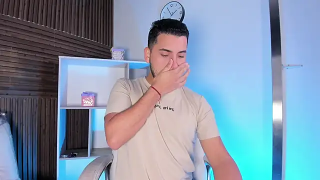 Axel grey  online show from 10-28-25, 12:15