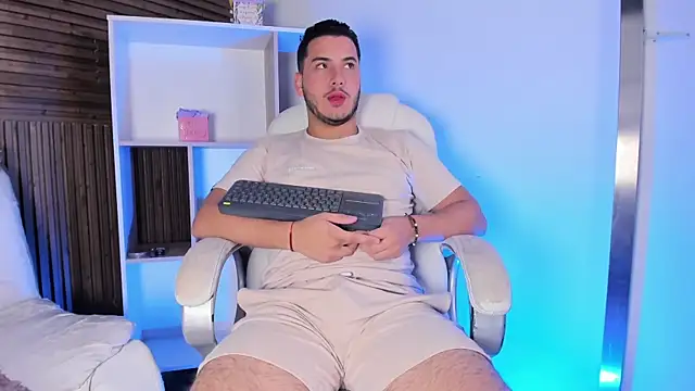 Axel grey  online show from 10-29-25, 12:26