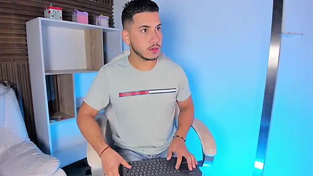 Axel grey  online show from 09-23-25, 12:34