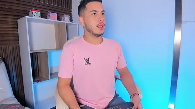 Axel grey  online show from 09-24-25, 12:11