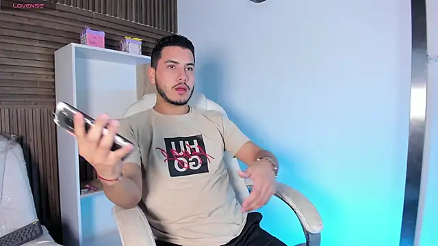 Axel grey  online show from 10-09-25, 12:06