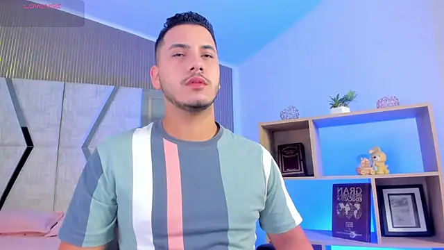 Axel grey  online show from 04-01-26, 12:39