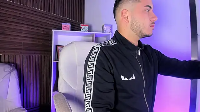 Axel grey  online show from 11-26-25, 12:16