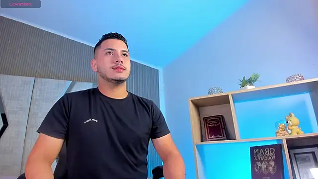 Axel grey  online show from 03-31-26, 12:29