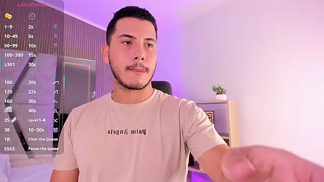 Axel grey  online show from 01-08-26, 12:33