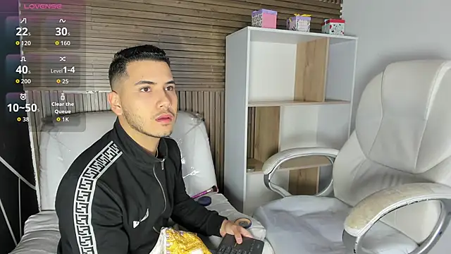 Axel grey  online show from 10-19-25, 01:03