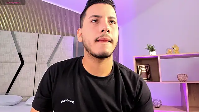 Axel grey  online show from 03-06-26, 12:44