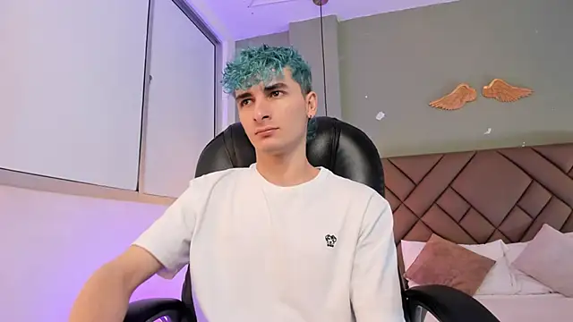 JaydenVillalobos online show from 10-02-25, 12:19