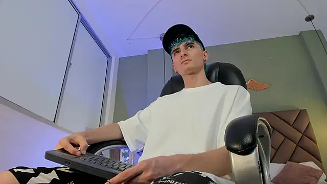 JaydenVillalobos online show from 09-14-25, 08:42