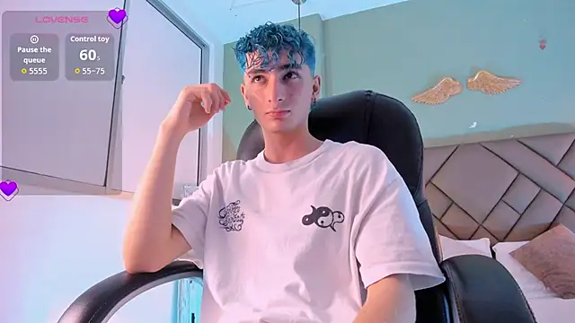 JaydenVillalobos online show from 09-11-25, 01:11