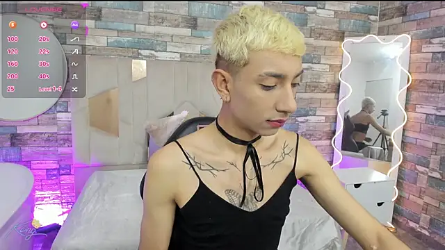 CYRUS TAY online show from 05-22-26, 12:03