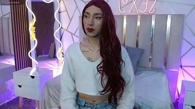 CYRUS TAY online show from 12-15-25, 12:22