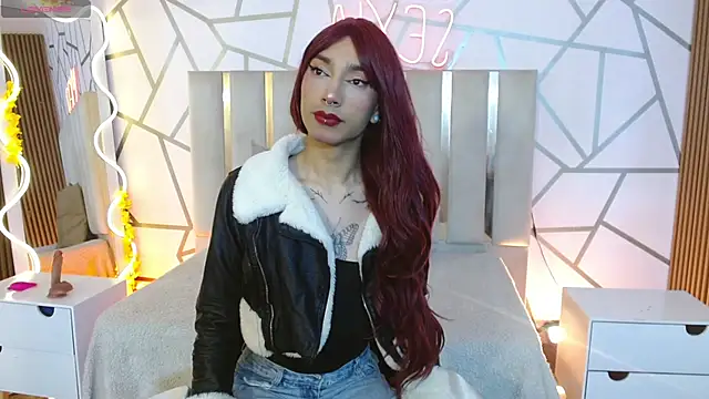 CYRUS TAY online show from 12-18-25, 12:31