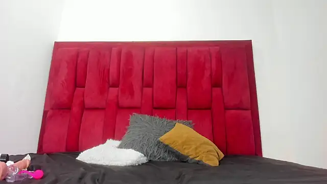 LilithVibe  online show from 10-25-25, 04:11