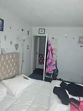 Angeldelightt online show from 12-04-25, 03:33