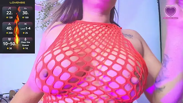 Snapshot of LindaaEvanss chatting on 09-24-25, 09:43 LindaaEvanss online show from 09-24-25, 09:43