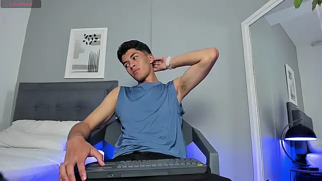 Tylerffoxx online show from 09-19-25, 09:08