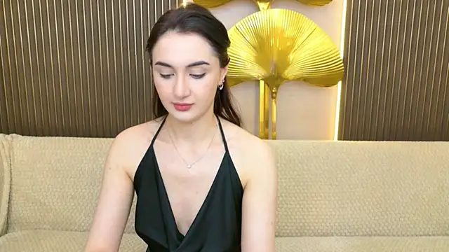 Elizabeth Meyer online show from 06-17-26, 05:51