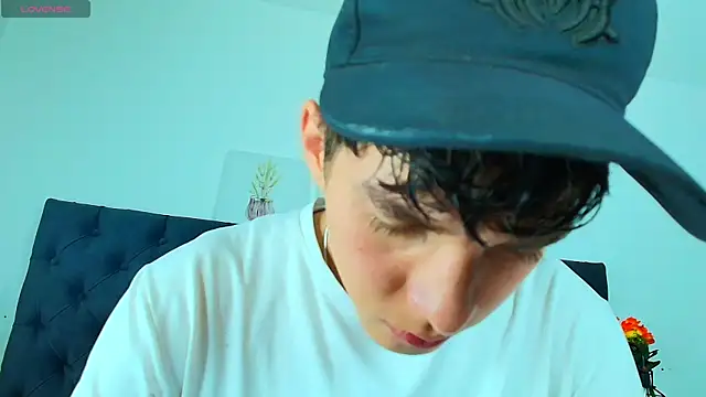 Jheampiiero online show from 03-24-26, 01:55