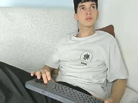 Jheampiiero online show from 02-23-26, 09:04