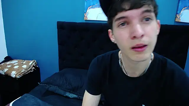 Jheampiiero online show from 11-04-25, 01:37