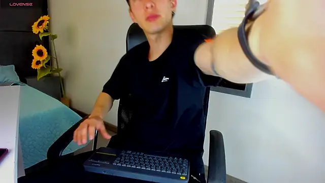 Jheampiiero online show from 03-31-26, 08:33