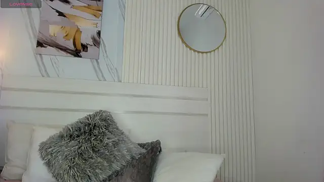 Snapshot of Kloeh_Star chatting on 02-16-26, 08:40 Kloeh Star online show from 02-16-26, 08:40