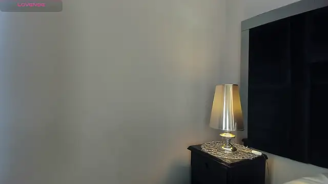 CarolineLee  online show from 03-12-26, 10:36