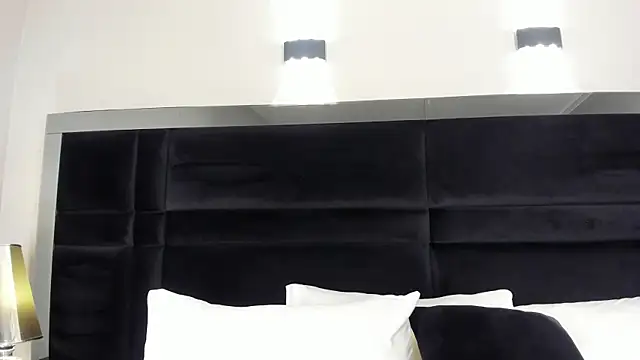 CarolineLee  online show from 03-30-26, 10:33