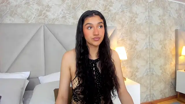 ValentiinaCruz online show from 11-03-25, 06:33