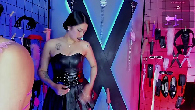VictoryaLiah BDSM online show from 10-03-25, 12:06