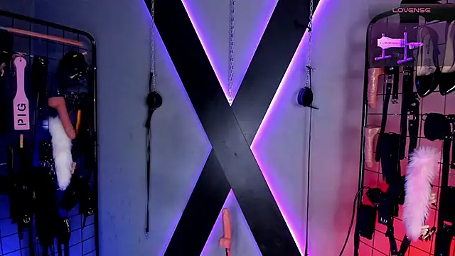 VictoryaLiah BDSM online show from 02-09-26, 10:57