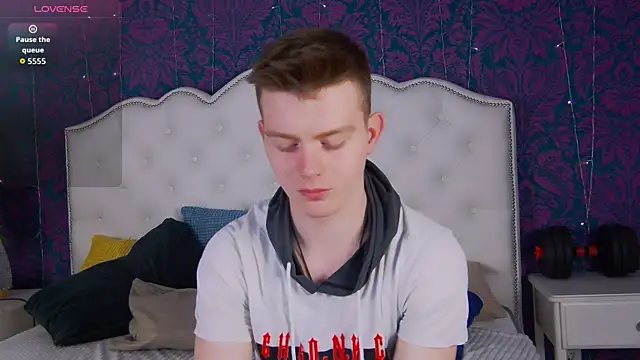 Happydeimos online show from 04-18-26, 09:37