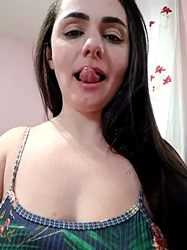 Snapshot of _SexyPetite_ chatting on 09-29-25, 09:27 SexyPetite online show from 09-29-25, 09:27