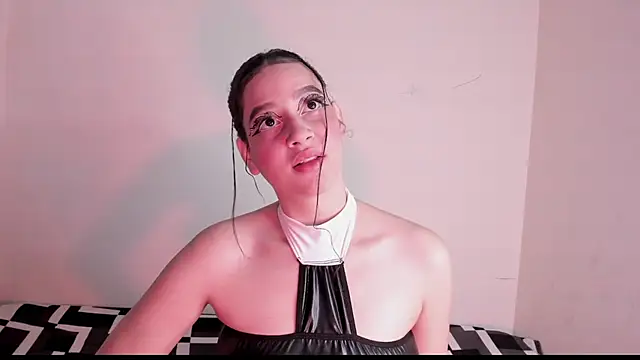 Snapshot of Megan_Luxe chatting on 03-01-26, 04:34 Megan Luxe online show from 03-01-26, 04:34