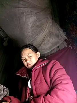 MaiHoa69 online show from 03-12-26, 10:25