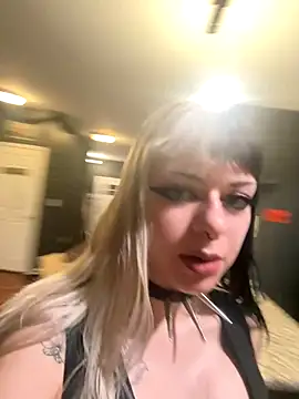 Paige Turner online show from 10-11-25, 01:06
