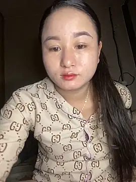 Snapshot of Kimngan003 chatting on 09-10-25, 01:04 Kimngan003 online show from 09-10-25, 01:04