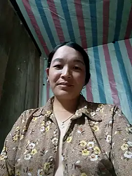 Snapshot of Bliss_rose chatting on 10-04-25, 03:35 Bliss rose online show from 10-04-25, 03:35