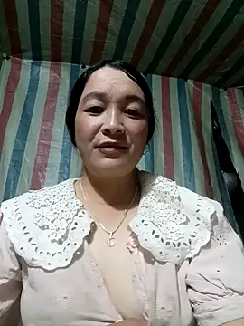 Snapshot of Bliss_rose chatting on 10-16-25, 07:05 Bliss rose online show from 10-16-25, 07:05