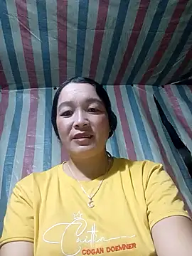 Snapshot of Bliss_rose chatting on 09-29-25, 02:40 Bliss rose online show from 09-29-25, 02:40